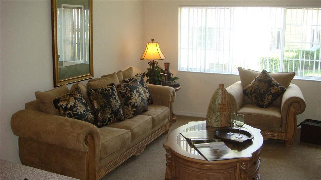 living area at Mission Bay Apartments, Rockledge, FL