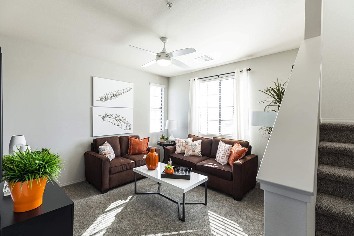 EVERETT APARTMENT HOMES
