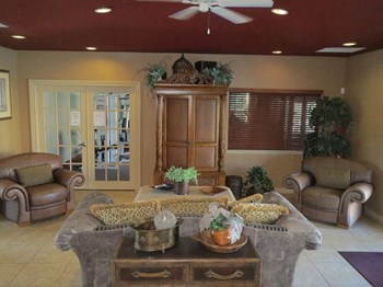 Clubhouse seating Carolina Club in Daytona Beach Florida - Photo Gallery 13