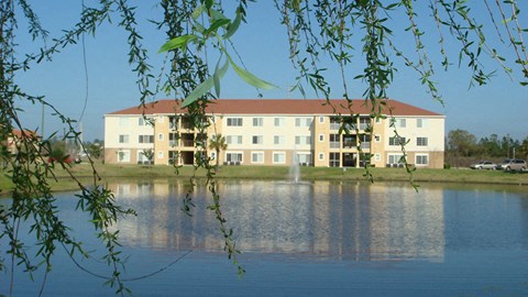 Buildings near the lake at Hunters Run, Florida 