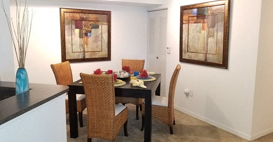 Indian Trace apartment home dining area