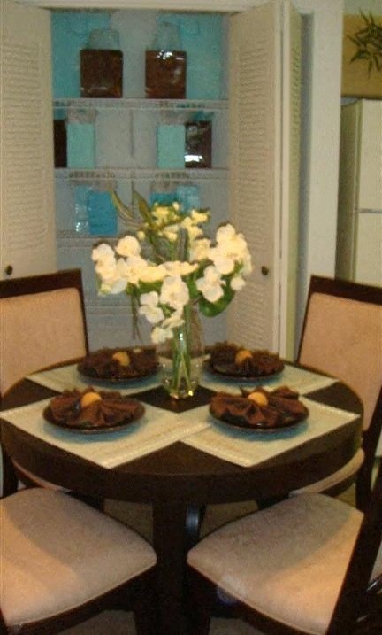 Mariners Cove apartment home dining room space