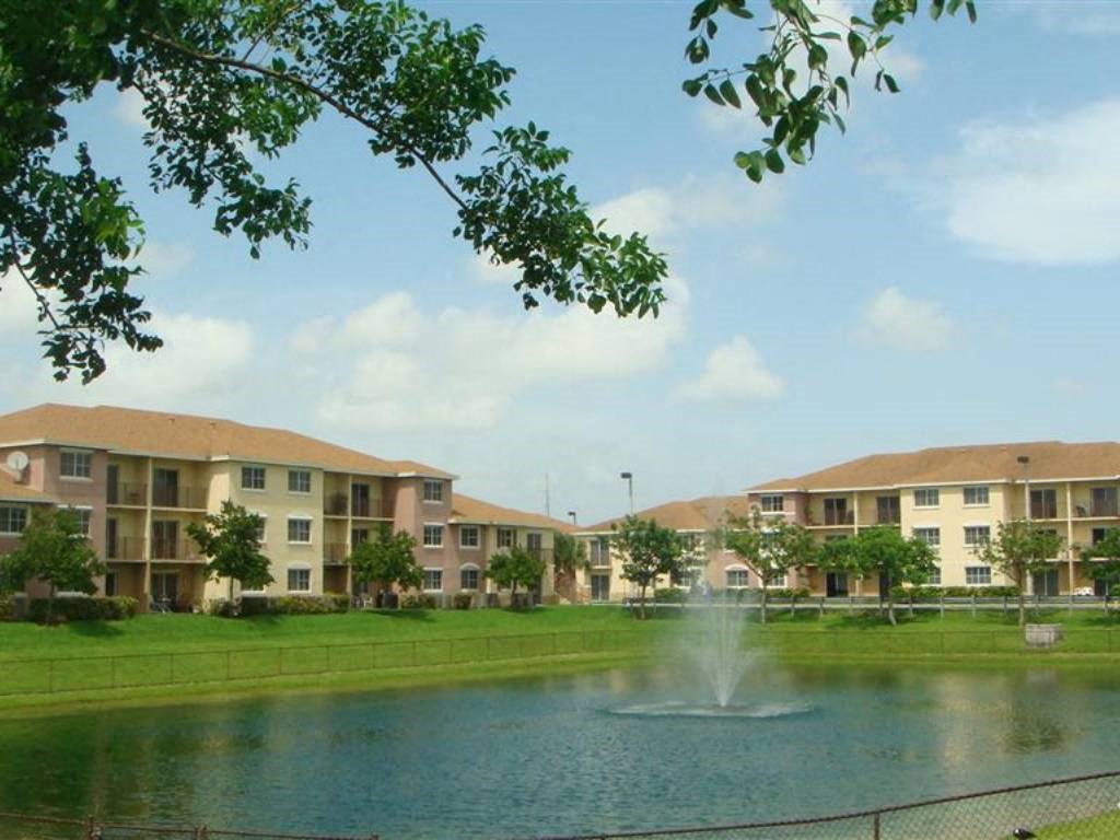 Exterior area at Tuscany Place Apartments, Homestead , FL 33032