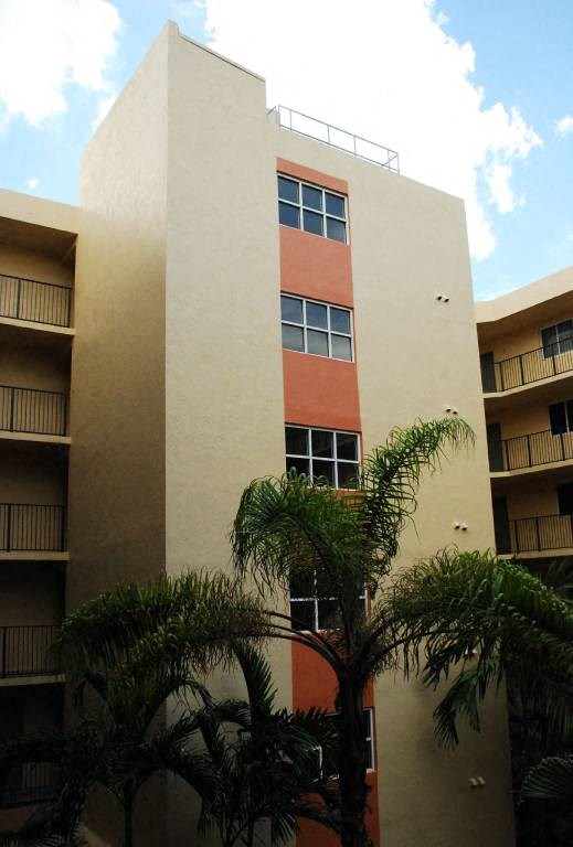 Outdoor area at Villa Hermosa, Miami, FL