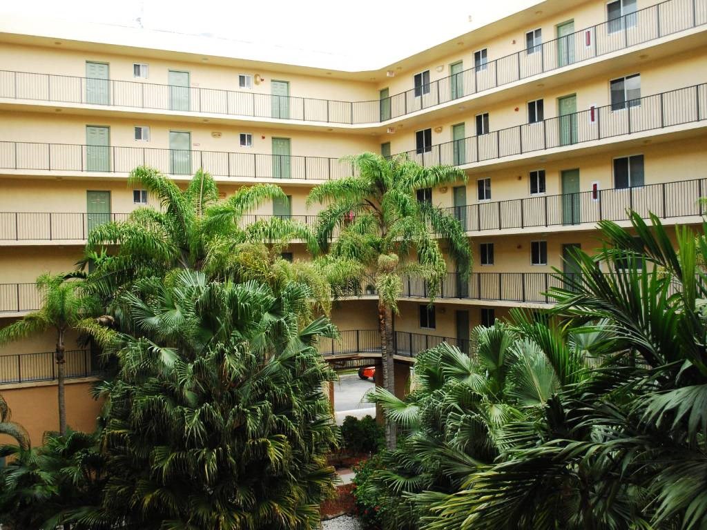 Exterior area at Villa Hermosa, Miami, FL