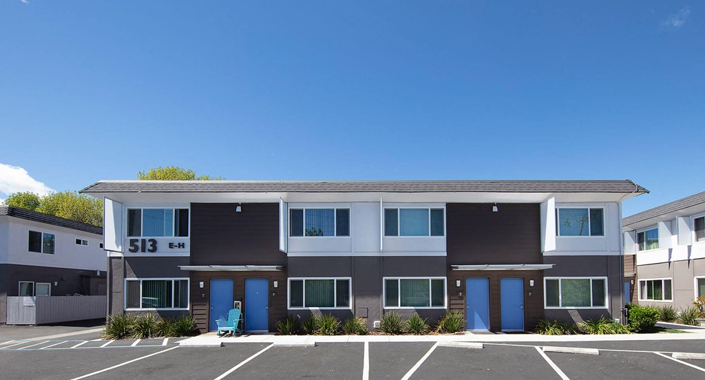 our apartments offer a parking lot at MEADOWS HOLLY, VACAVILLE, 95688