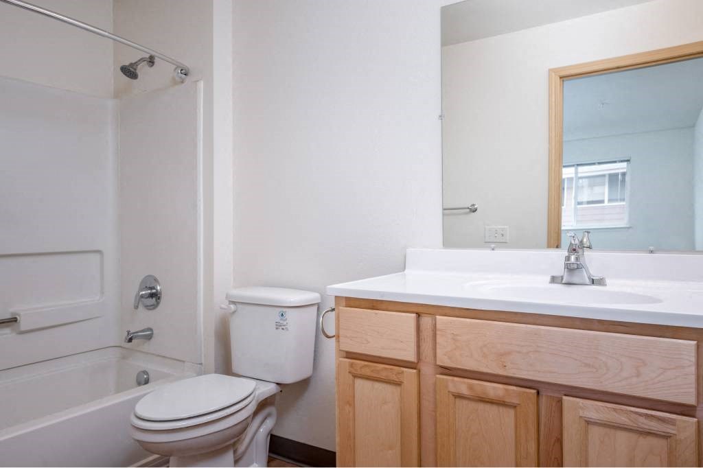 Bathroom vanity at Fort Vancouver Terrace, Vancouver