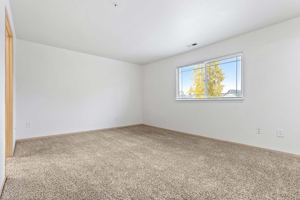 Vacant Bedroom at Maple Ridge, Vancouver, WA 98664
