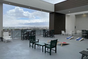 6th Floor Roof Deck with seating - Photo Gallery 6