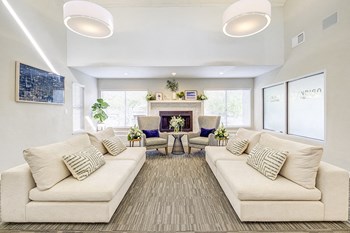 Clubhouse with seating - Photo Gallery 2