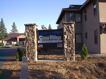 Monument sign - Photo Gallery 2