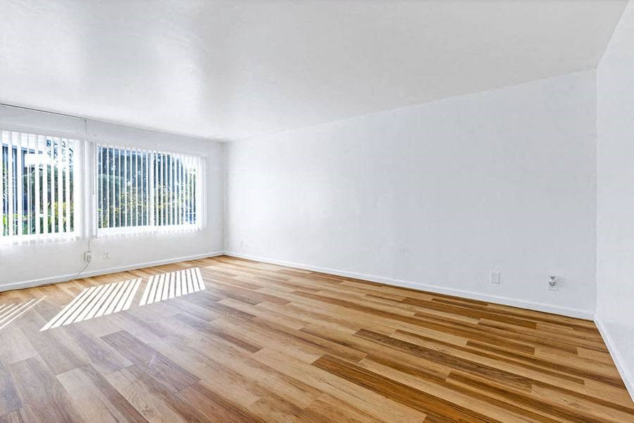 Living room with windows