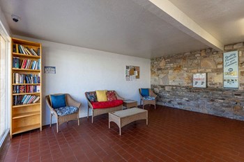 Seating in leasing office - Photo Gallery 34
