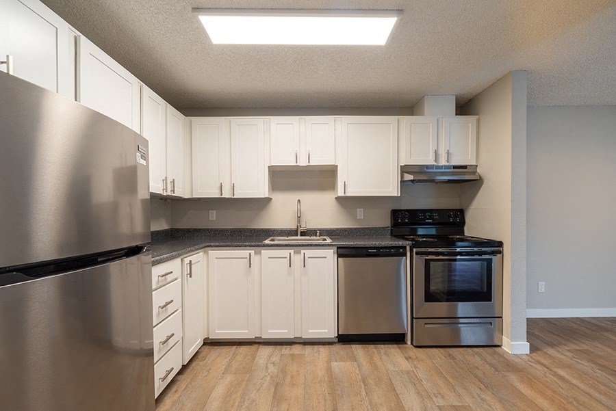 Kitchen with stainless steel appliances 