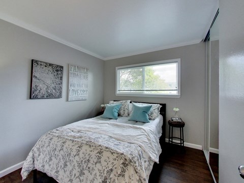 spacious bedroom with lots of natural light at THE POST Apartments, PLEASANT HILL 