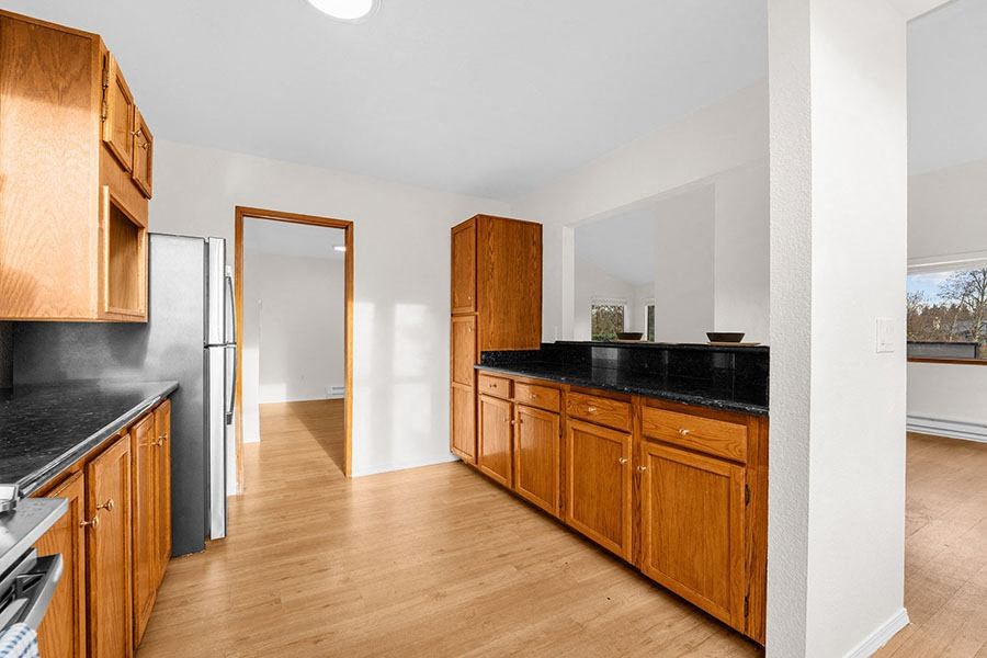 Kitchen with appliances and window