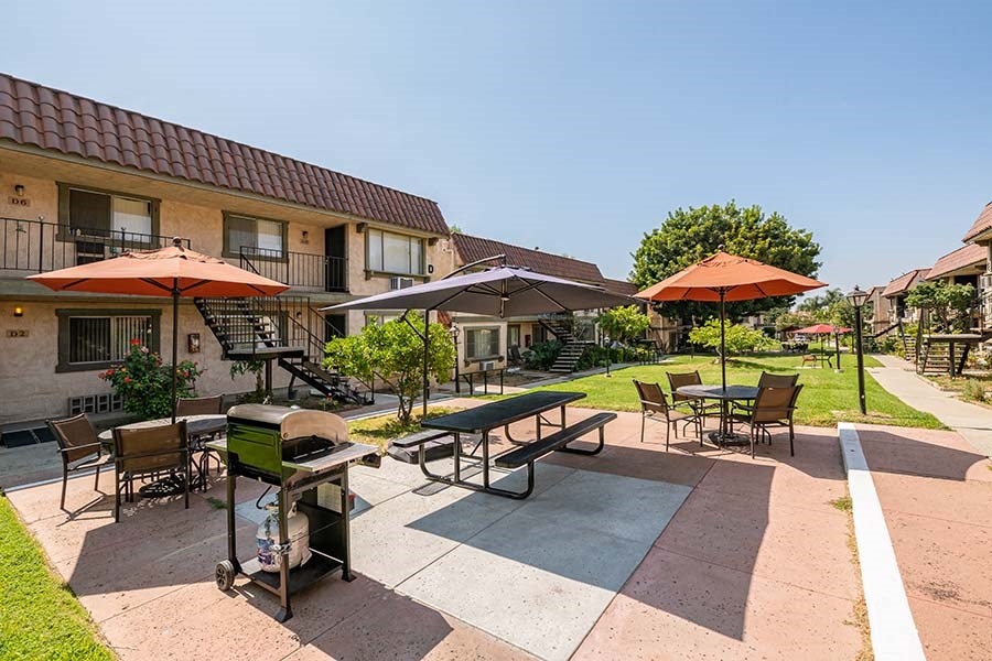 BBQ area with seating 