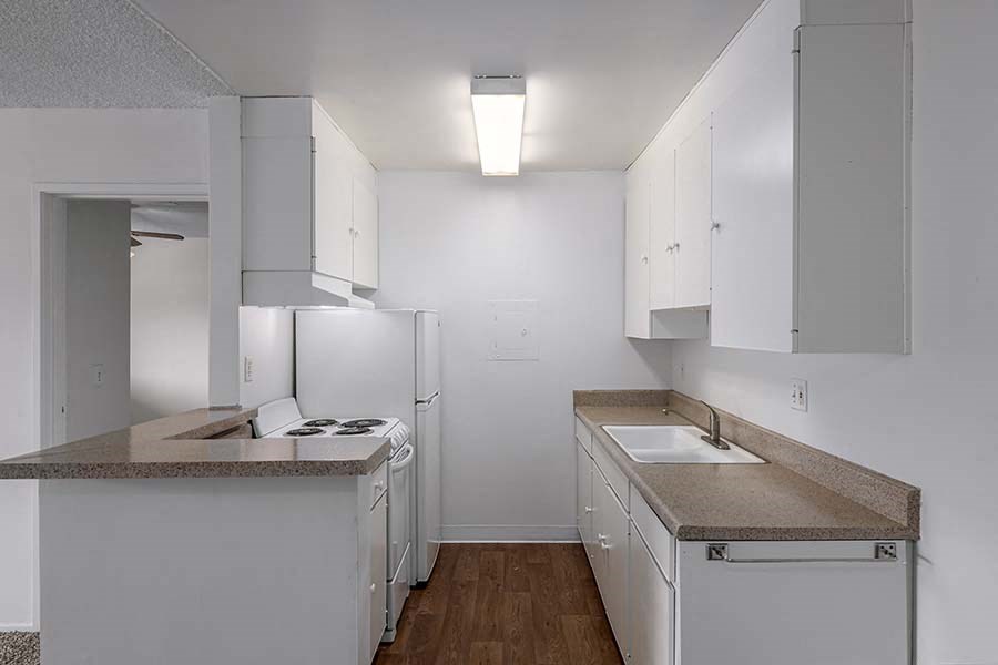 Kitchen with appliances 