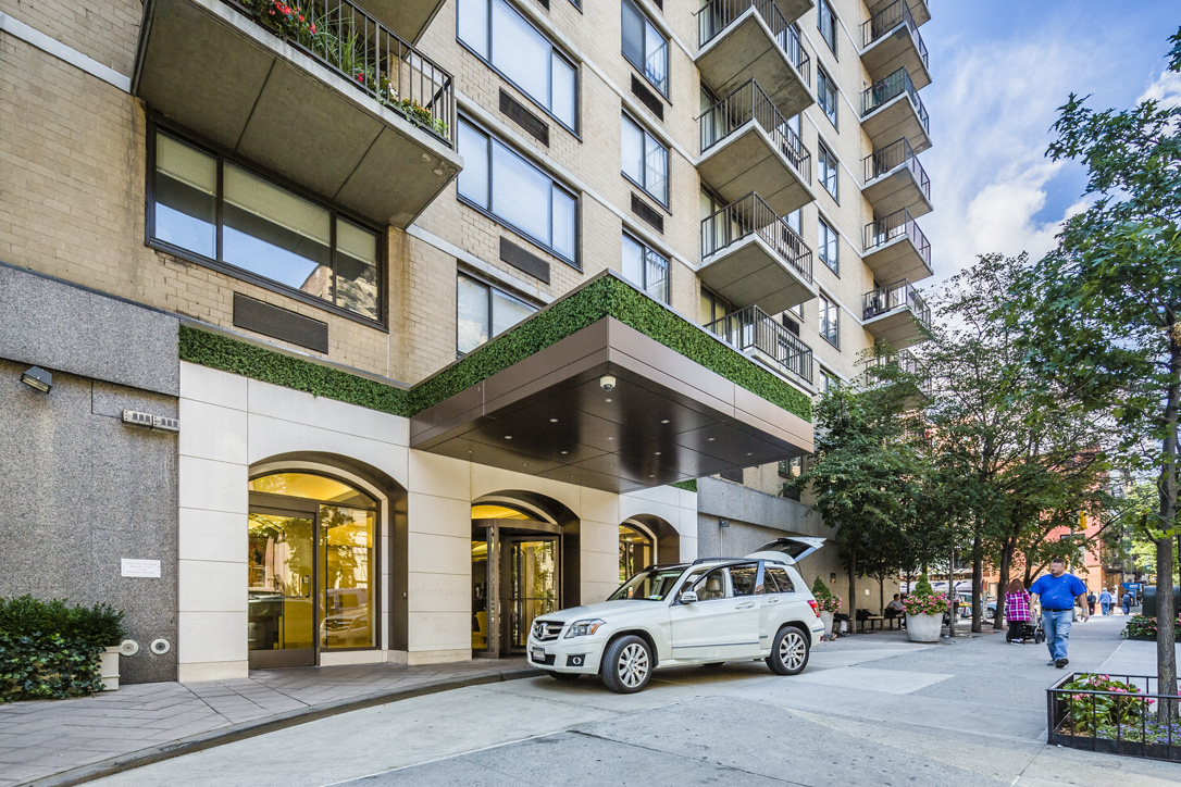 a car parked in front of a building