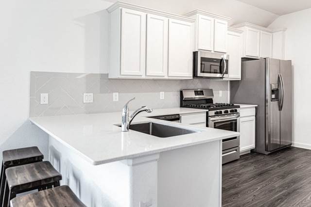 2-bedroom apartment at Edgewater in Humble, TX