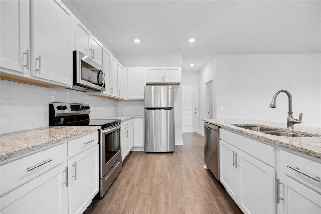 Blue Jay Commons Homes in Rincon, GA photo of kitchen