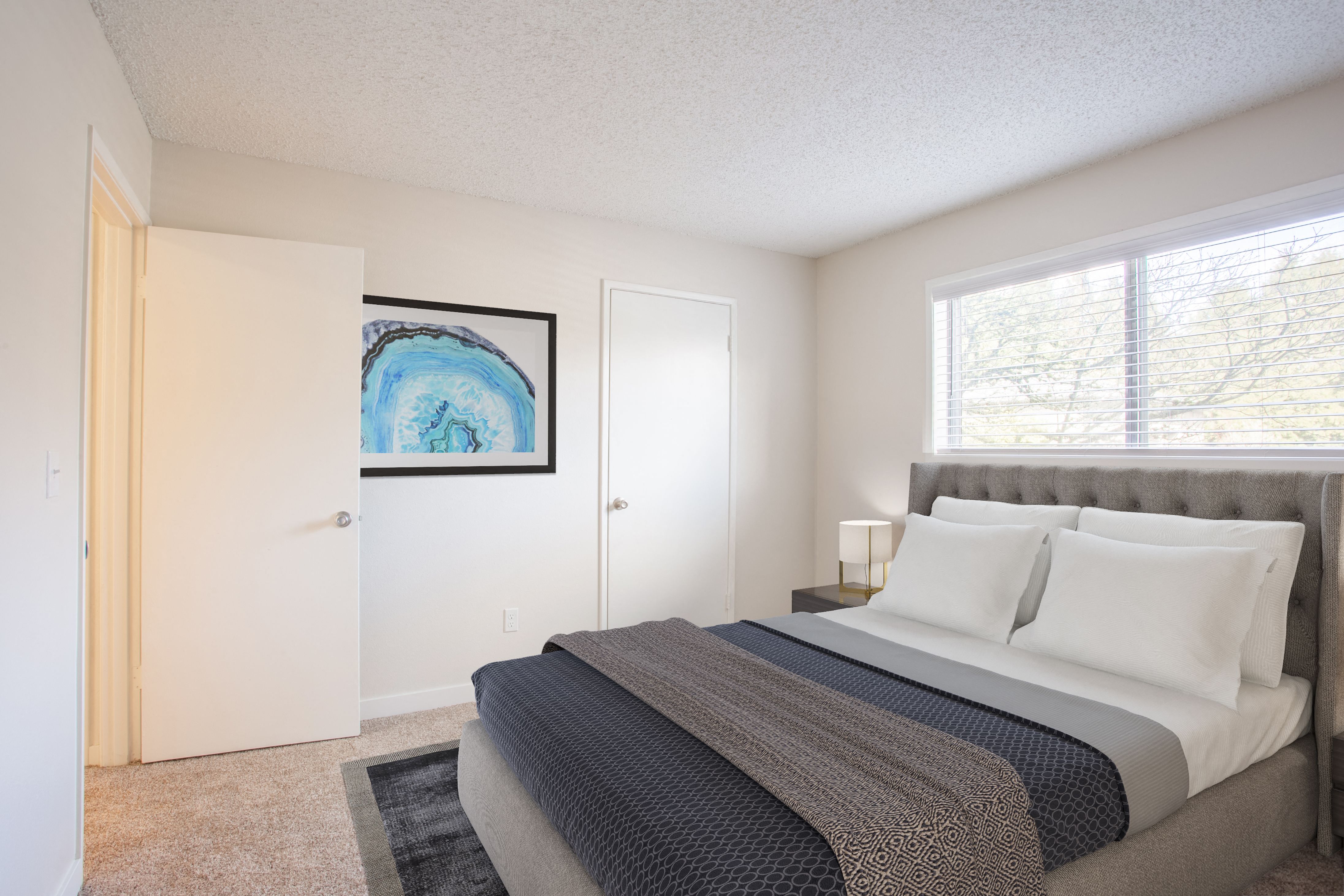 bedroom with carpeted floors