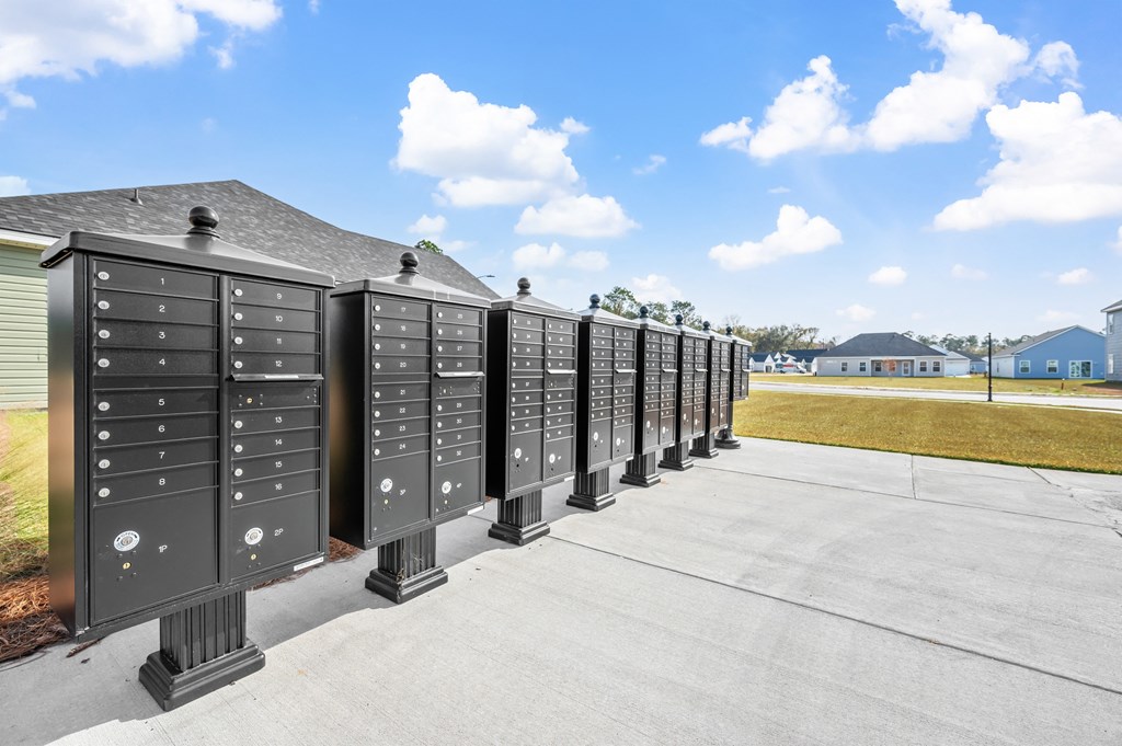 Blue Jay Commons Homes in Rincon, GA photo of mailboxes