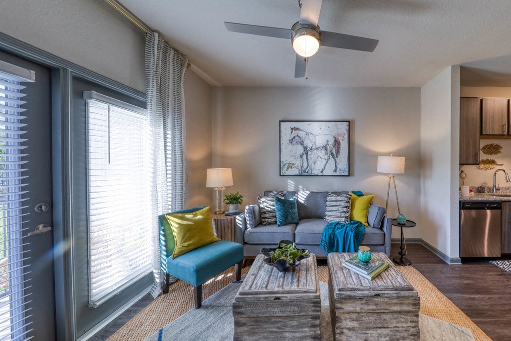 The Ridley apartments in Jacksonville, FL photo of living room