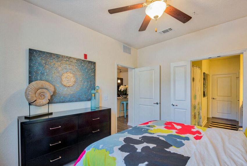 Apalachee Point Apartments, 1405 Southwood Plantation Rd, Tallahassee