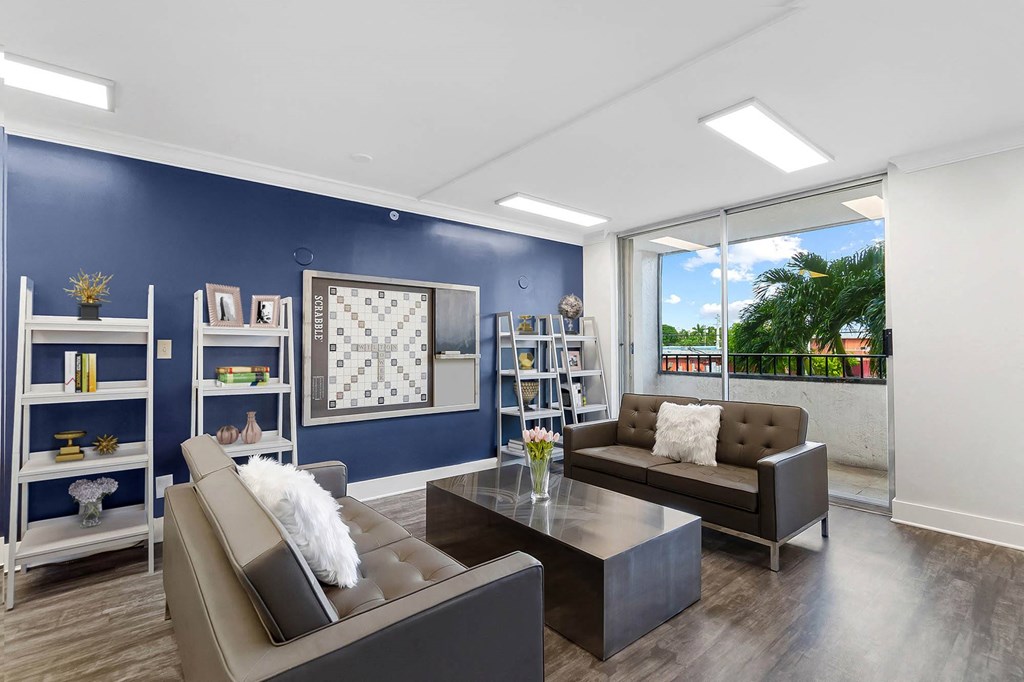 Wilton Tower apartments in Wilton Manors Florida photo of clubhouse