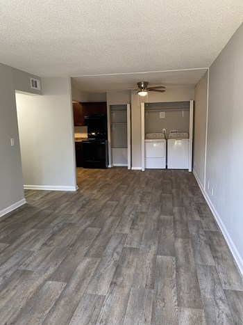 1400 Ventura Way Dr Studio-3 Beds Apartment for Rent - Photo Gallery 3