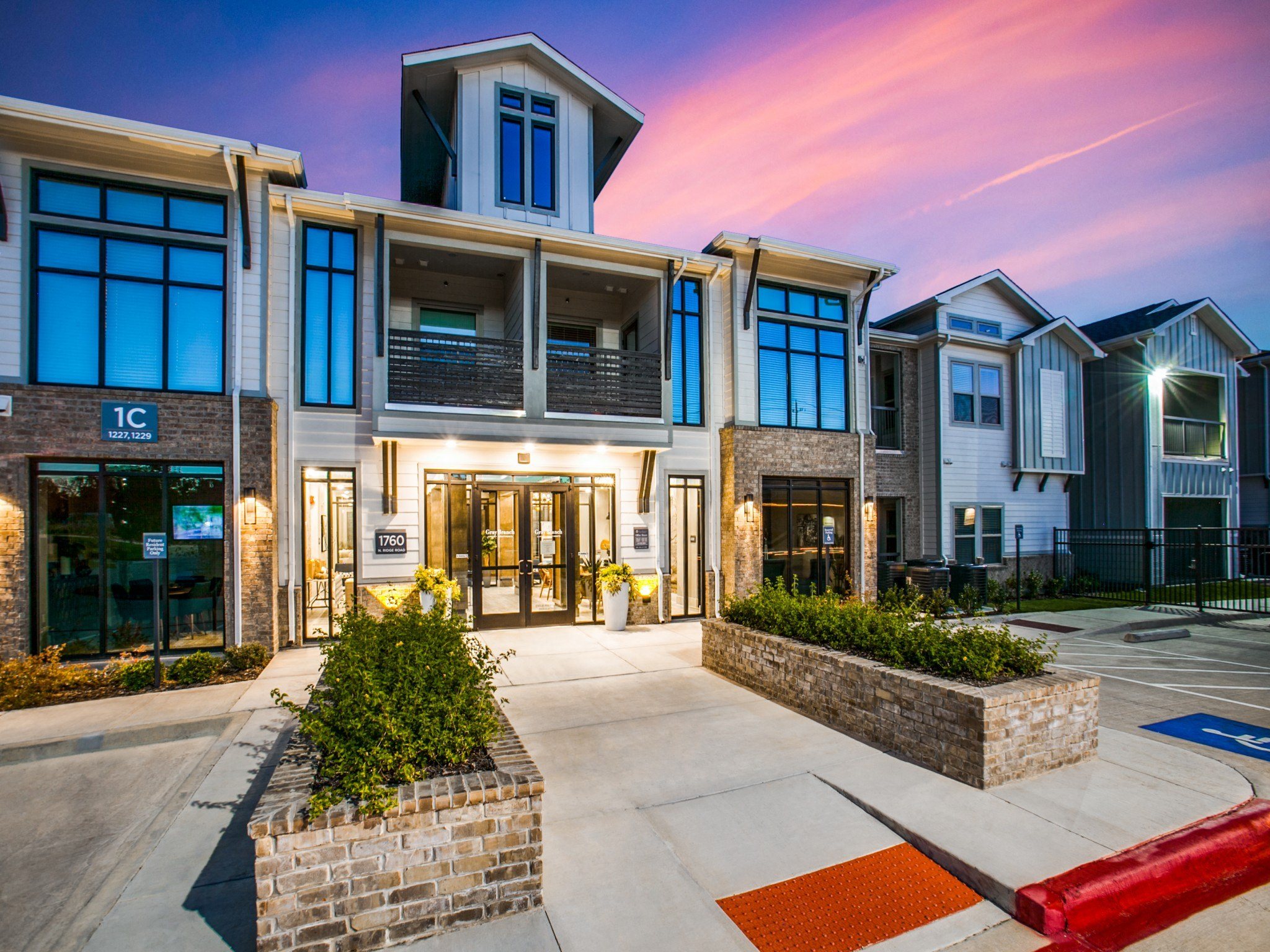 Photos and Video of Gray Branch in McKinney, TX