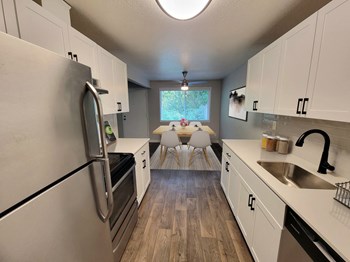 5745 SW Oleson Rd Studio-2 Beds Apartment for Rent - Photo Gallery 6