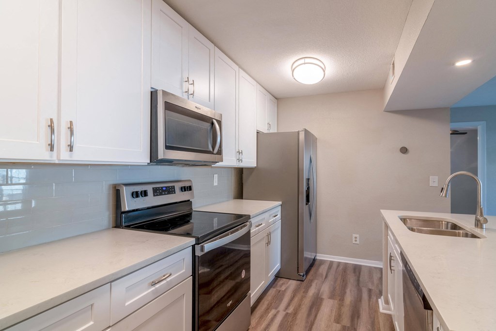 2100 Defoors apartment in Atlanta Georgia photo of kitchen