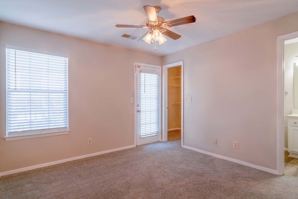2100 Defoors apartment in Atlanta Georgia photo of bedroom