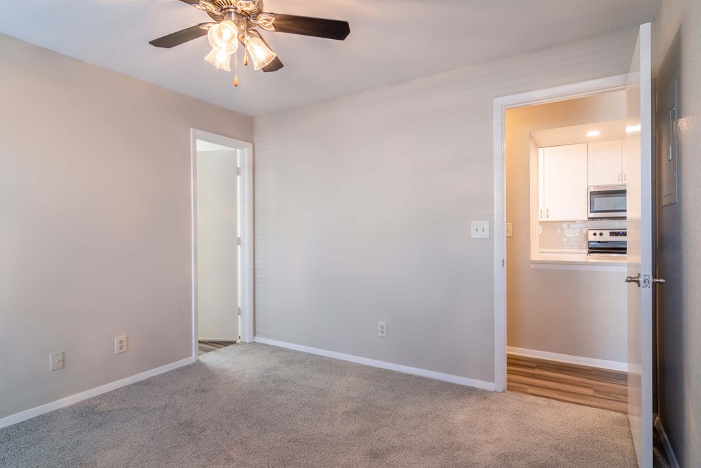 2100 Defoors apartment in Atlanta Georgia photo of bedroom
