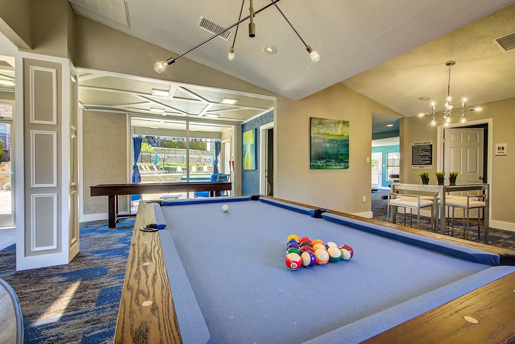 Canyon Grove apartments in Grand Prairie, TX