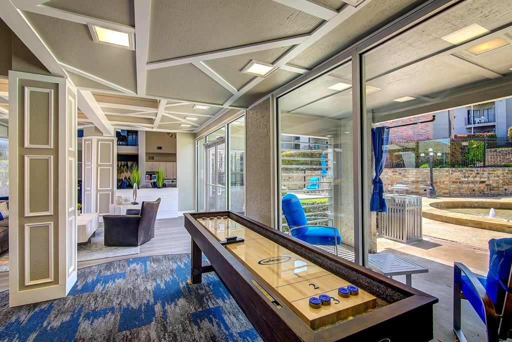 Canyon Grove apartments in Grand Prairie, TX