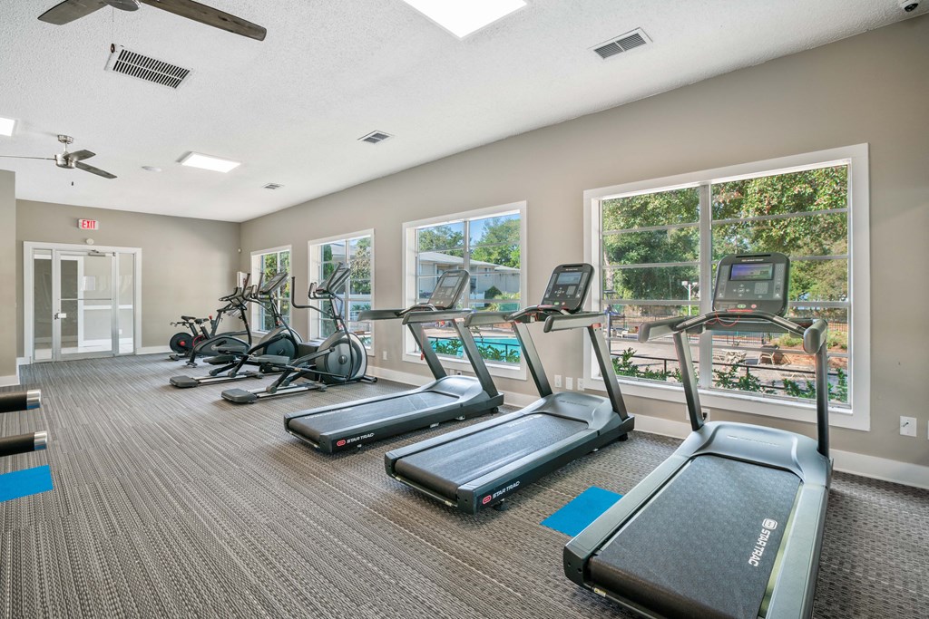 the gym at the preserve apartments