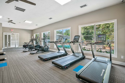 the gym at the preserve apartments