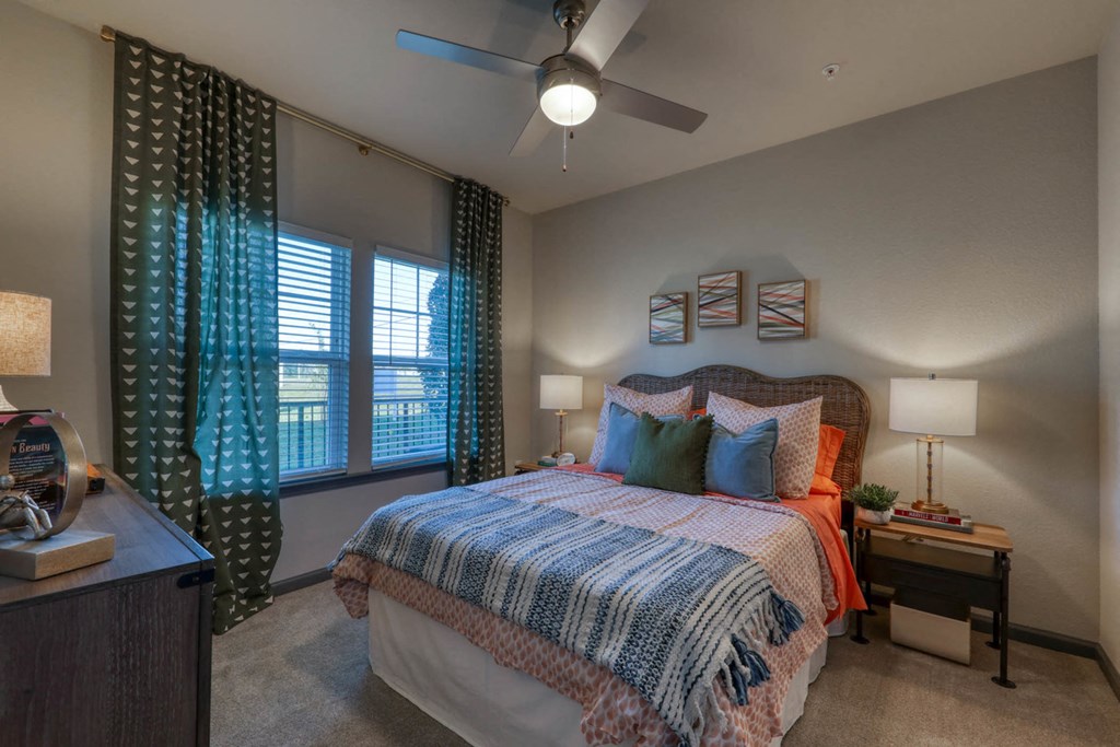 The Ridley apartments in Jacksonville, FL photo of bedroom