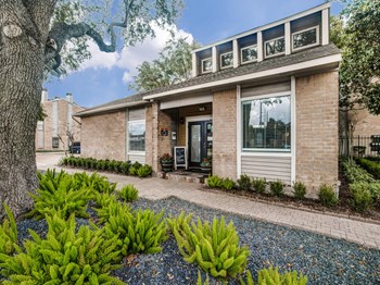 3939 Synott Rd 1-2 Beds Apartment for Rent - Photo Gallery 4