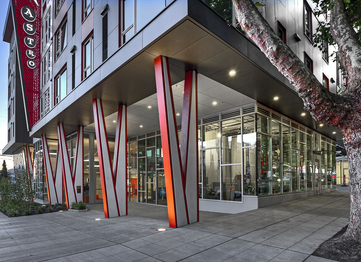 95 Walk score at Astro Apartments, Washington