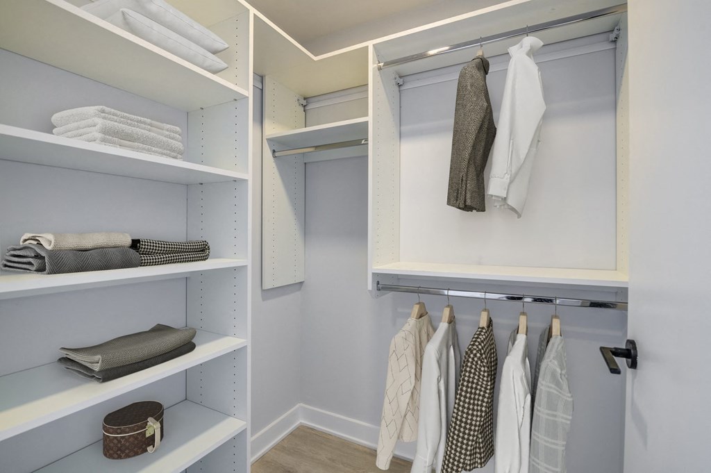 3thirty3 new rochelle ny apartment high rise photo of walk in closet with built in organization shelves