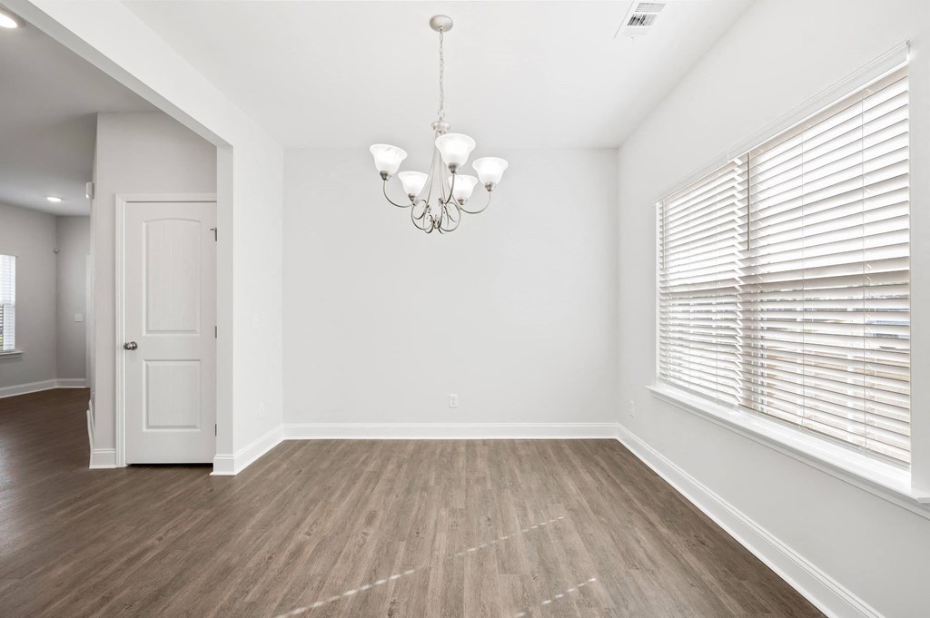 Blue Jay Commons Homes in Rincon, GA photo of dining room