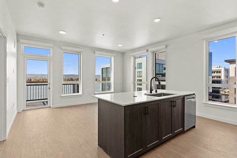 440 West Columbia Way 2 Beds Apartment for Rent