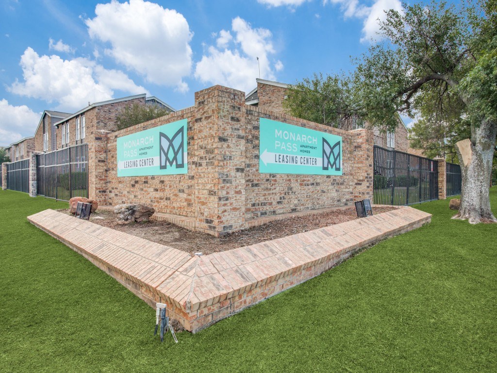 Monarch Pass Apartments in Fort Worth, TX photo of monument sign