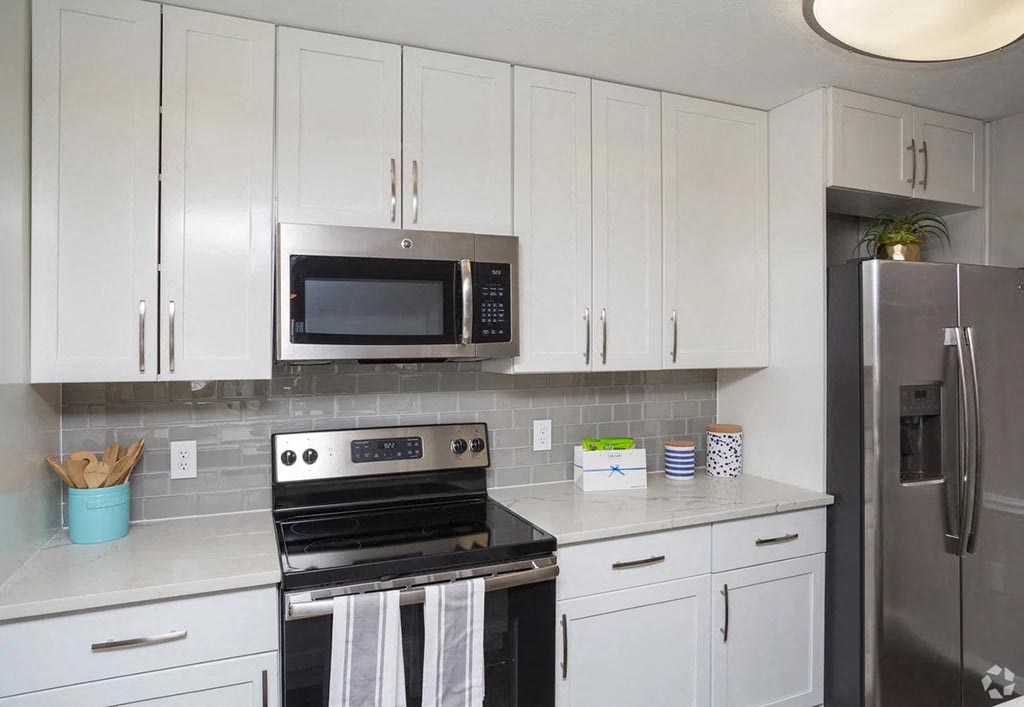 2100 Defoors apartments in Atlanta Georgia photo of kitchen