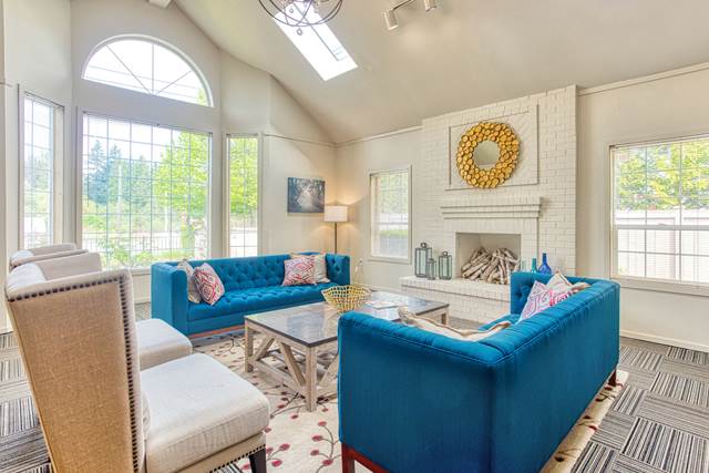 1-bedroom apartment at One Canyon Place Apartments in Puyallup, WA