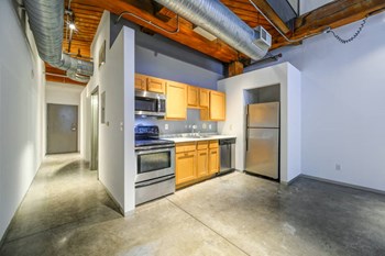 500 N 13th Street 1-2 Beds Apartment for Rent - Photo Gallery 4
